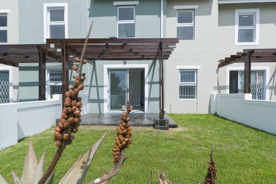 2 Bedroom Property for Sale in Parsonsvlei Eastern Cape